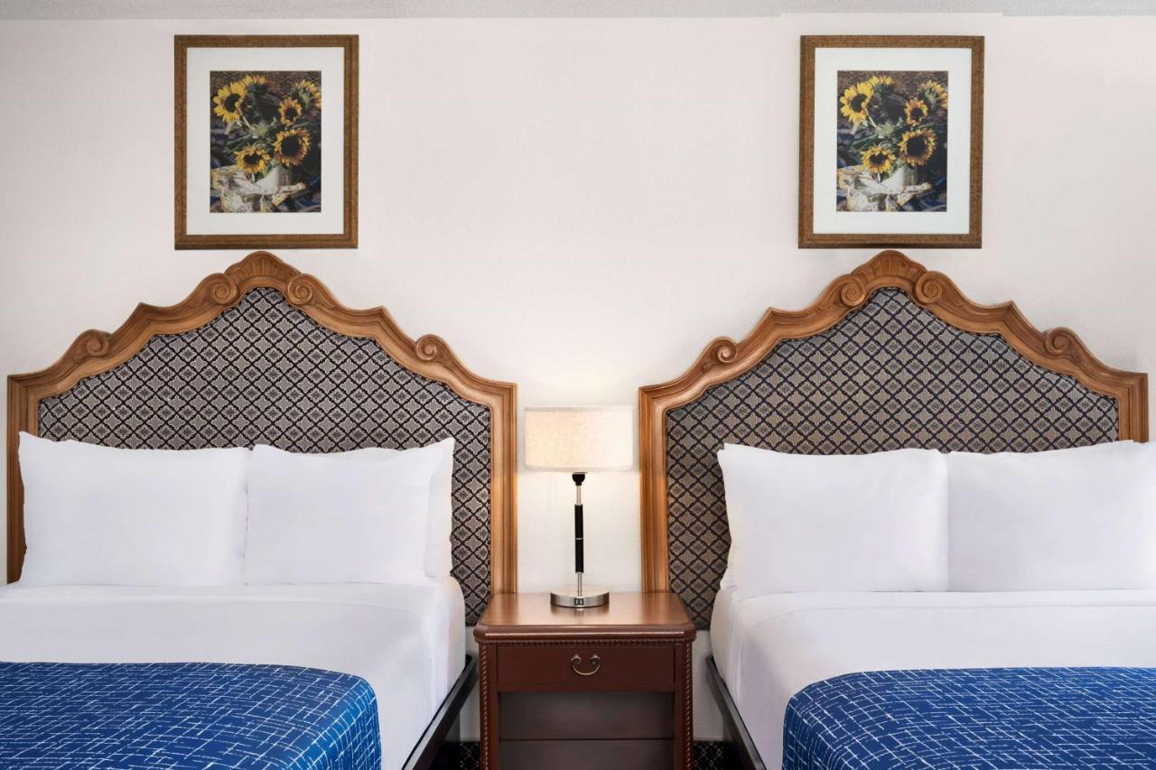 Travelodge By Wyndham Las Vegas Bagian luar foto