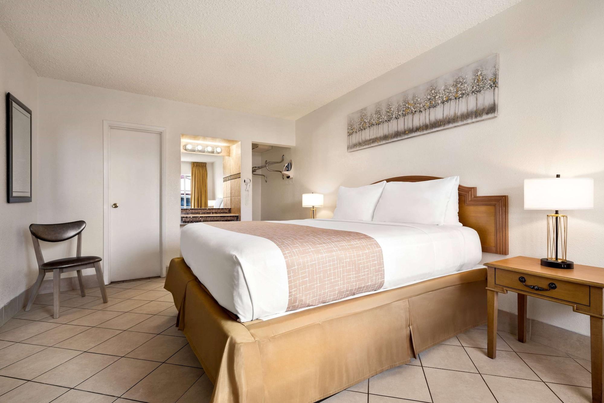 Travelodge By Wyndham Las Vegas Bagian luar foto